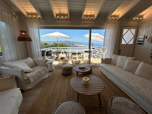 Casa En Cachagua Recién Remodelada Con Vista Al Mar