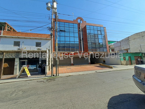 Bella Oficina En Venta Amoblada Zona Centro Calle Rivas Maracay 25-17456 Hc