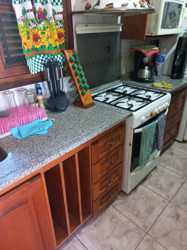 Casa Ideal 2 Familias Con Garage Y Fondo Libre - Valentín Alsina, Lanús