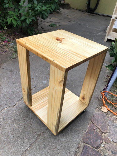 Mesa De Madera Con Ruedas Oficina Consultorio Y Mas