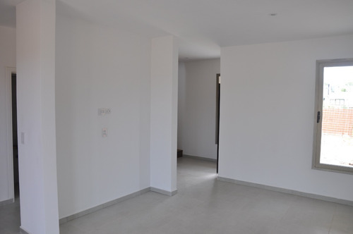 Imagen 3 de 13 de Duplex A Estrenar En La Martina Financia