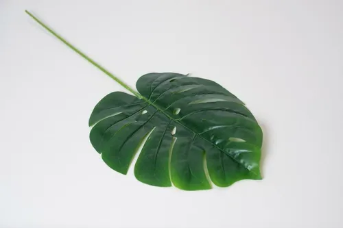 Hoja Artificial Monstera 70 Cm
