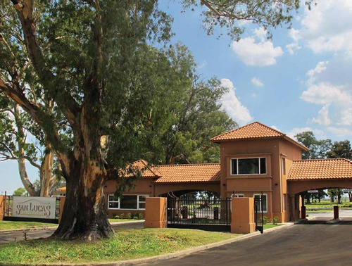 Lote Con Fondo Al Agua En Club De Campo San Lucas. Canning- San Vicente.