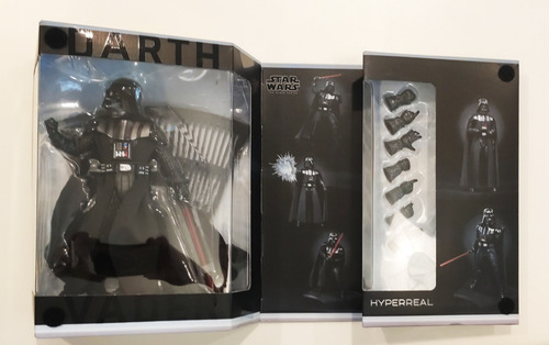 Star Wars Hyperreal Darth Vader Black Series (Usado)