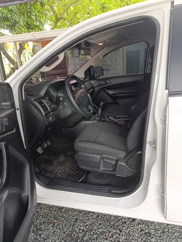 Ford Ranger XLS MT 3.2 DIESEL