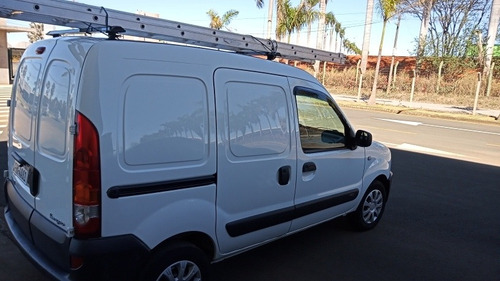 Imagem 2 de 4 de Renault Kangoo Express 2014 1.6 16v Hi-flex 4p