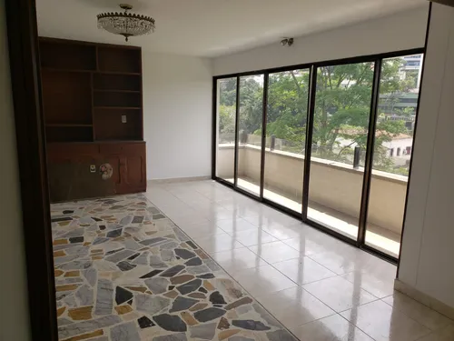 Vendo Apartamento Oeste