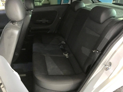 Imagem 8 de 13 de Volkswagen Gol 1.0 Mi Trendline 8v Flex 4p Manual
