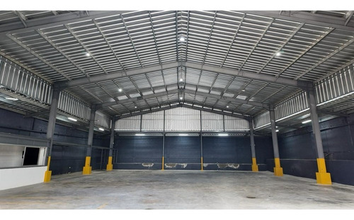 Nave Industrial En Alquiler En Cerros De Palmarejo Km 16 1/2 Autopista Duarte