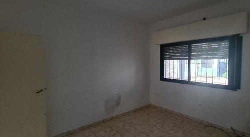 Imagen 7 de 9 de Venta Muy Buena Casa 3 Ambientes Con Patio, Villa Ballester