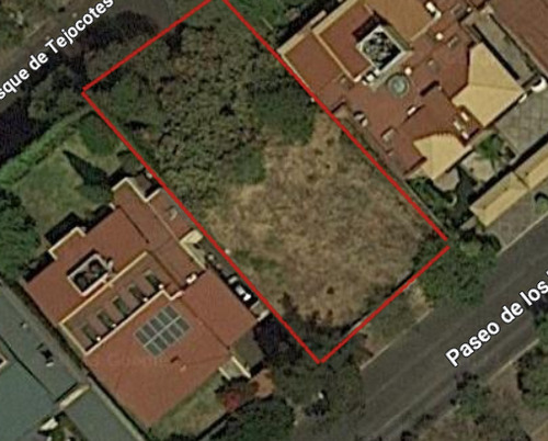 Venta De Terreno En Paseo De Los Laureles
