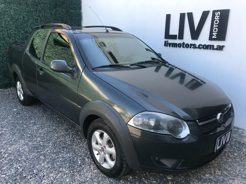 Fiat Strada Trekking 1.3 16v Jtd Año 2015 - Liv Motors