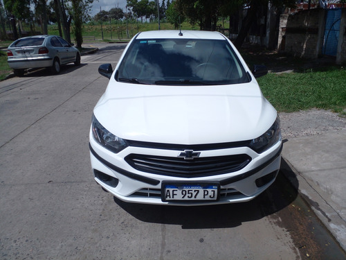 Chevrolet Onix 1.4 joy black plus