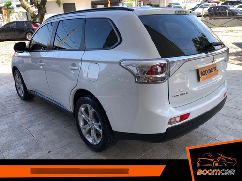 Imagem 3 de 10 de Mitsubishi Outlander 2.0 16v 160cv Aut. Gasolina 2015