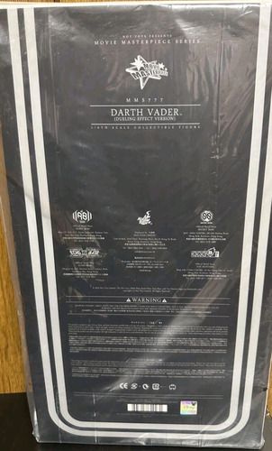 Hot Toys Star Wars Celebration 25 Darth Vader Dueling Effect (Usado)