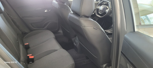 Peugeot 2008 1.0T Allure