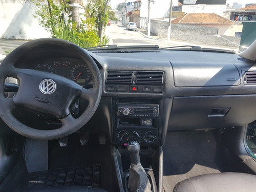 Imagem 8 de 15 de Volkswagen Golf 2000 1.6 5p