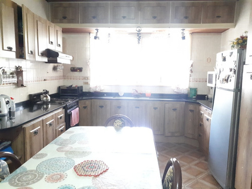 Imagen 4 de 15 de Venta - Casa En Lote Propio 4 Amb - Melian Al 7500 - M. Coronado