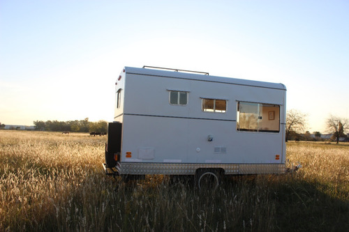 Imagen 20 de 25 de Casa Rodante Estilo Americana Para 4 Personas