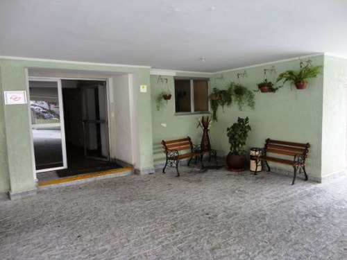 Venda Residential / Apartment Santa Terezinha São Paulo - V17011