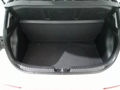 Imagem 9 de 10 de Hyundai Hb20 Comfort Plus 1.6 16v Flex