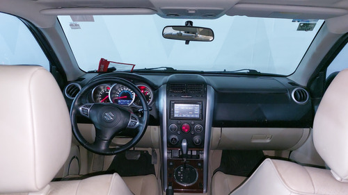 Suzuki Grand Vitara 2.4 L4 GLS AT 4WD