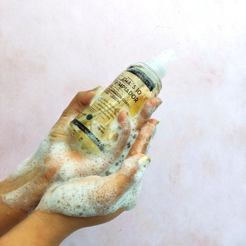 Shampoo Aha´s Despigmentante Retexturizante Y Suavizante Todo tipo de piel Nuestra Tierra Cosmética Ancestral