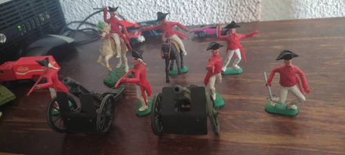 Imagen 2 de 3 de Soldados Timpo Ingleses Con Dos Cañones De Metal Ingleses,