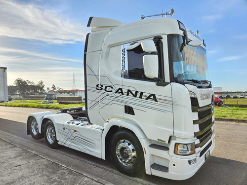 Scania R450 6x2 Ano 22 Euro 5 Mídia Geladeira 100 Mil Km