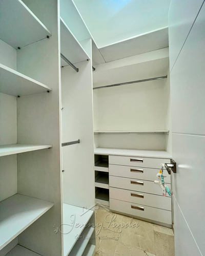 Maracay Venta Apartamento 115mts. Urb. Base Aragua Al Lado C.c. Unicentro, Resd. San Gabriel 2, Aragua