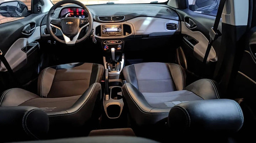 Imagem 9 de 12 de Chevrolet Onix Onix Hatch Advantage 1.4 8v Flex 5p Aut. Fle