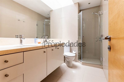 Imagen 15 de 20 de Vista Sorprendente Casa En Venta De 6 Dormitorios Las Condes