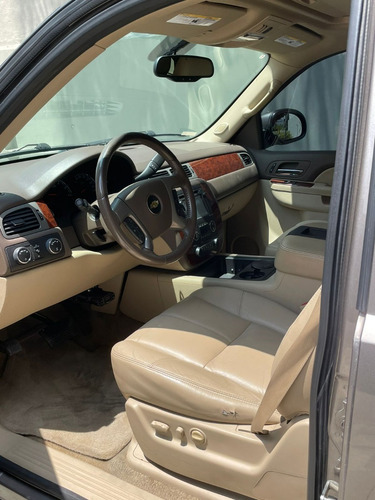 Imagen 12 de 15 de Chevrolet Suburban C Lt 2013