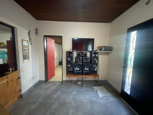Casa En Venta De 3 Amb. -nuevo Valor -apta Credito