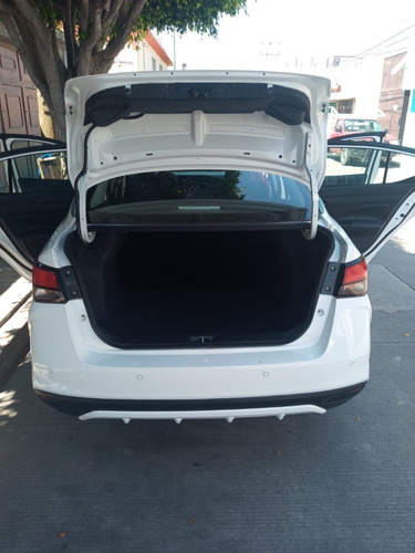 Imagen 2 de 15 de Nissan Versa Sense Mt