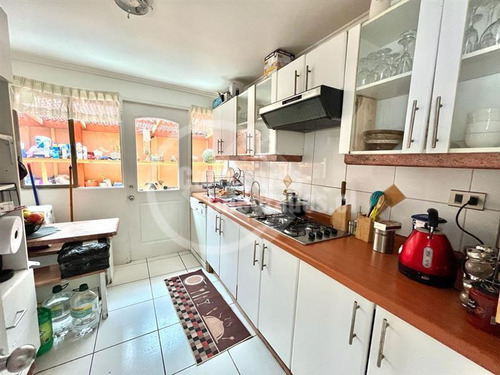 Casa En Venta De 3 Dorm. En Colina
