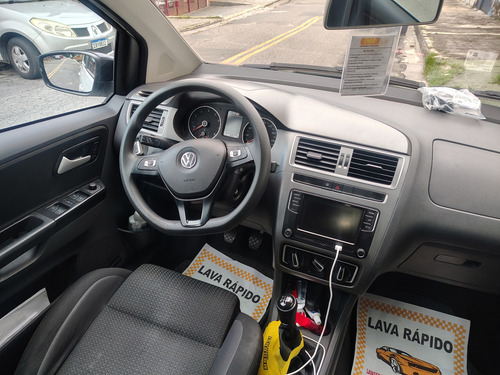 Volkswagen Fox 1.6 Connect Total Flex 5p