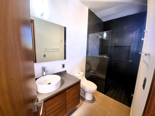 Casa En Venta En Bosque Real De Santa Anita, Tlajomulco Listo Para Estrenar