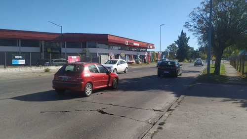 Imagen 10 de 11 de Local A Estrenar 48 M2 Cno Belgrano Y 516 Frente A Carrefour
