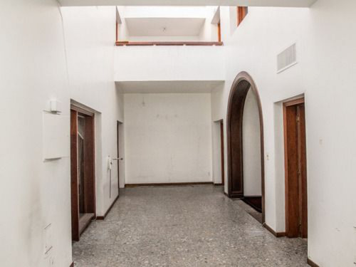Edificio De Oficinas Zona Centro Ref. 7246 (ref: Cbr-225)