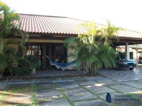 Casa De Alto Padrão No Rio Vermelho Com Área Total 1.600 M² - Vcr0135