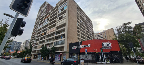 Se Vende Departamento 2 Dorm, Calle Lira 570. Santiago