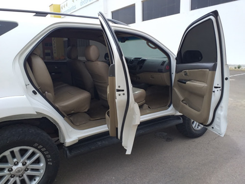 Toyota Fortuner 4x2 V6 4.0