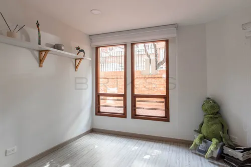 Apartamento En Venta En Los Rosales. Cod V2786