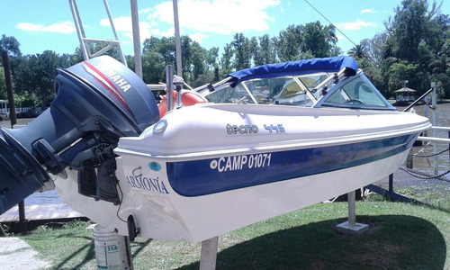Tecno 445 Yamaha 40hp