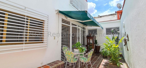 Imagen 22 de 27 de Bella Casa En Venta Santa Eduvigis Caracas 22-22985