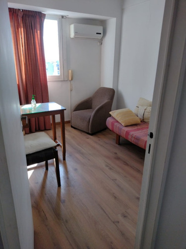 2 Amb Apto Prof - Modificado A 2 Consultorios, Sala De Esper