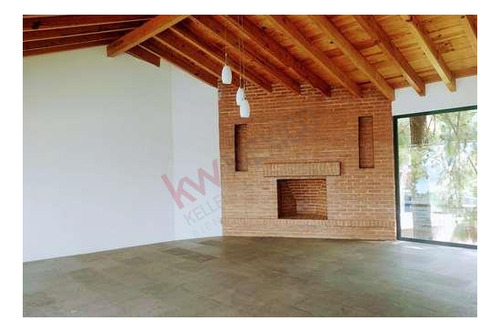 Imagen 12 de 25 de Casa En Renta En Avandaro A Dos Cuadras Del Centro
