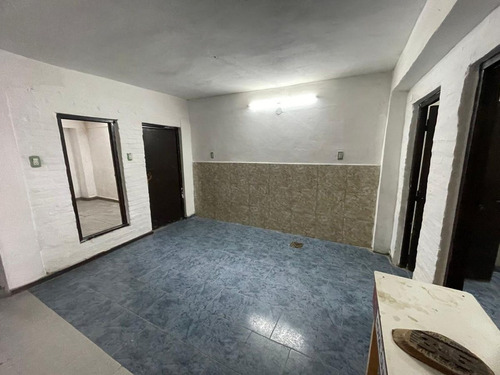 Departamento Con Local Centro De La Banda En Venta