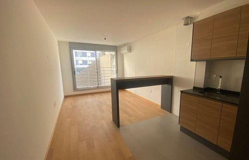 Departamento Monoambiente En Venta Ubicado En Montevideo, Uruguay Con Seguridad, Solarium, Parrilla